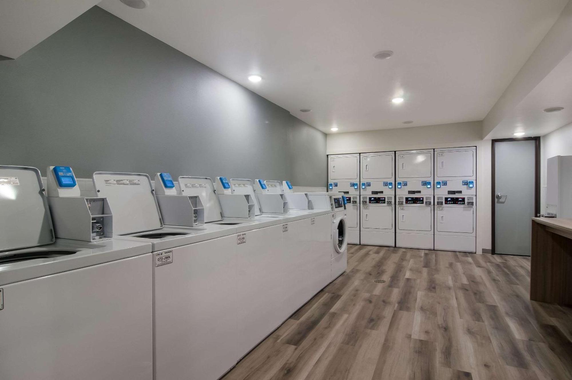 Woodspring Suites Olympia - Lacey ภายนอก รูปภาพ
